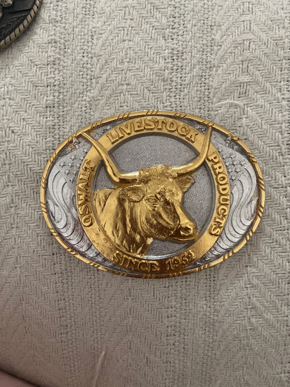 Oswalt Livestock Products Belt Buckle Longhorn Cow Cattle Feed Vintage